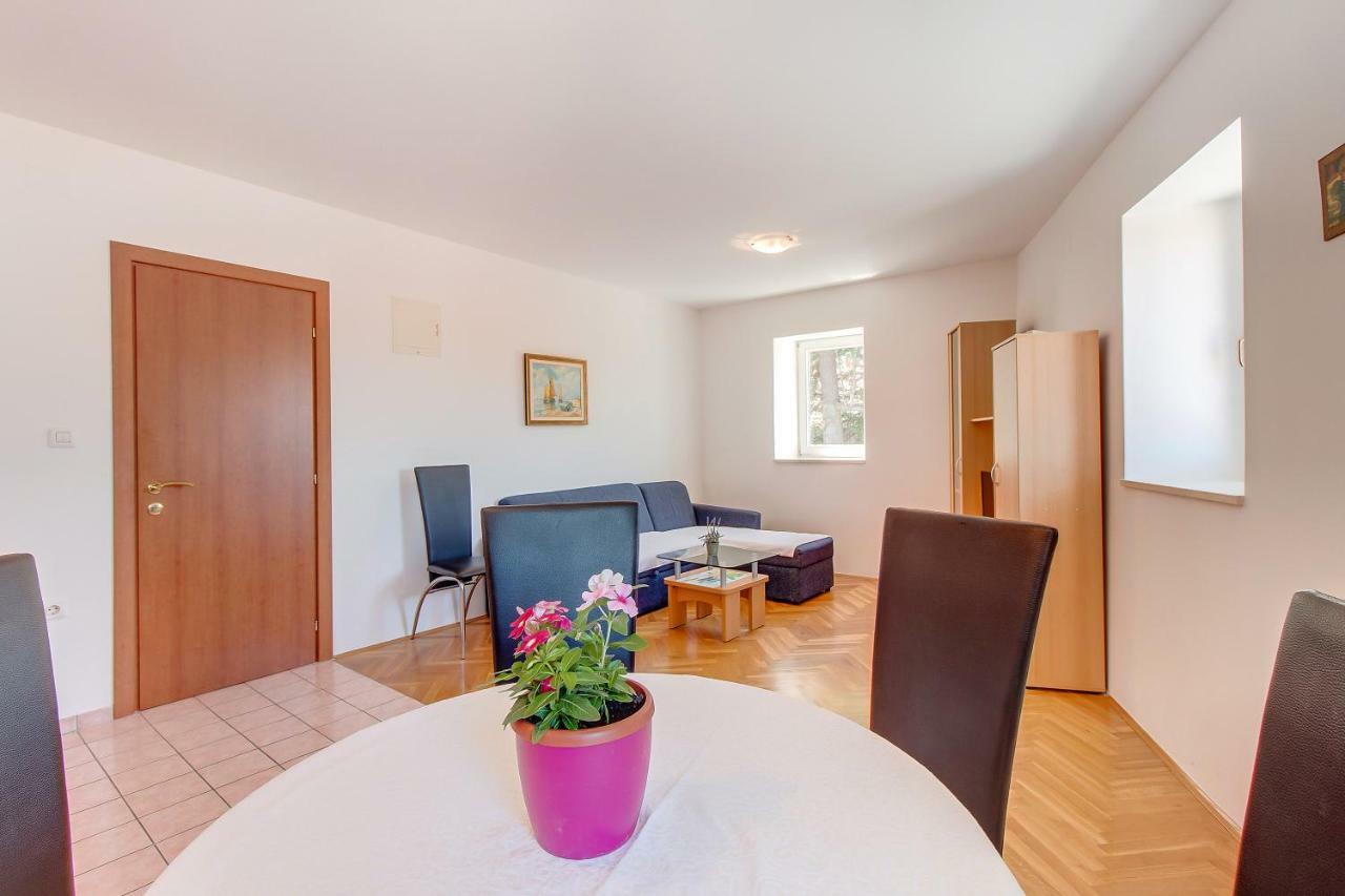 Apartments Bellus Mare Mali Lošinj Εξωτερικό φωτογραφία